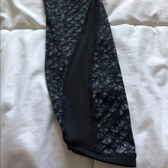 High Rise Lululemon Leggings - Picture 4 of 9